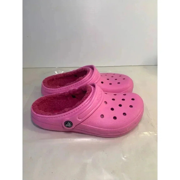 .4040 Crocs Pink Classic Clog, Fuzzy-US 3 Juniors - Picture 1 of 5